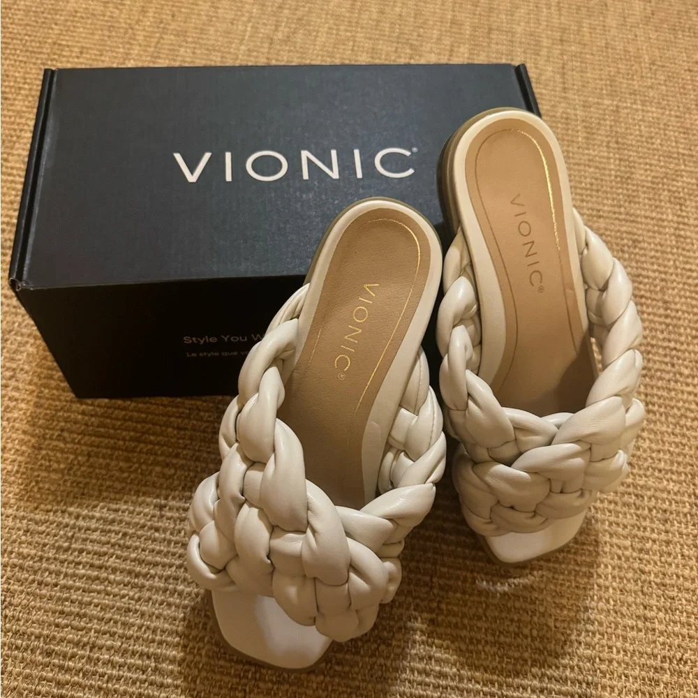 Vionic Cream Kalina Braided Slip-On Sandal
Size: 6 / Width: M - Picture 5 of 10